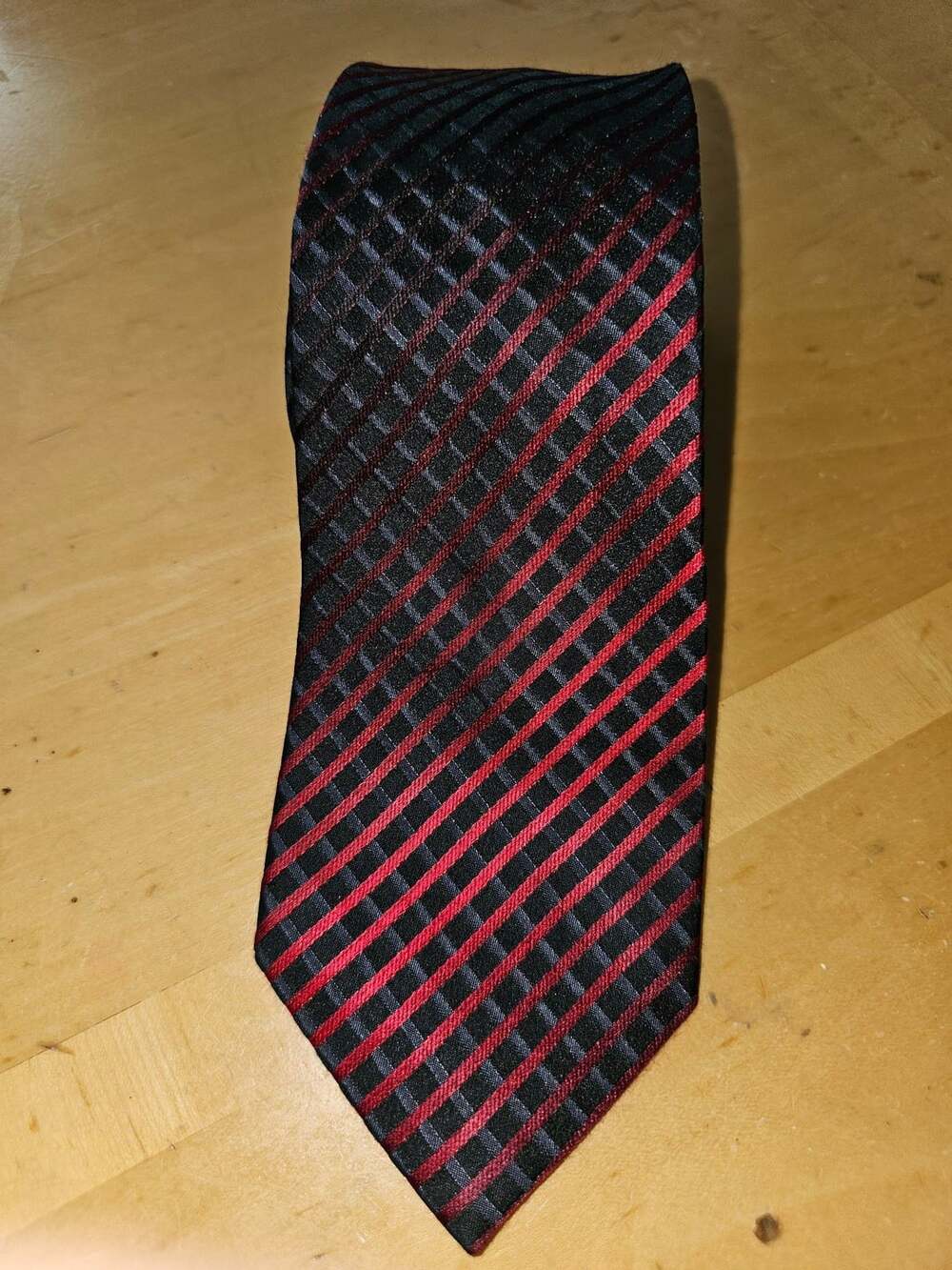 Alfani Black And Red Checkered Geometric Silk Men's Necktie **callout**